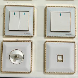 Game contact blanch doré GM par pics