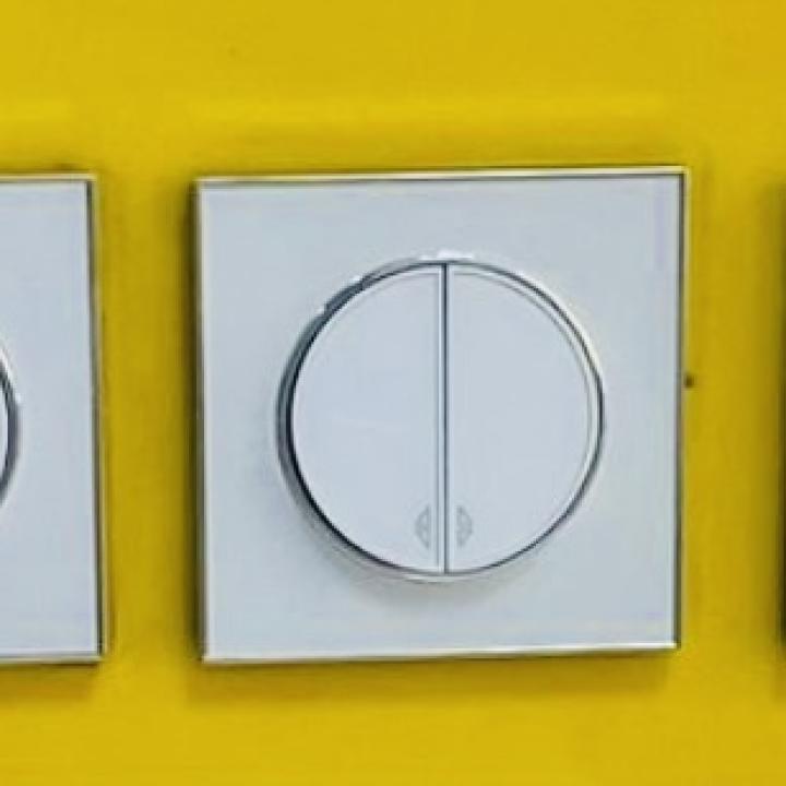 Game contact itel blanch par pics