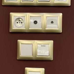 Game contact doré blanch par pics